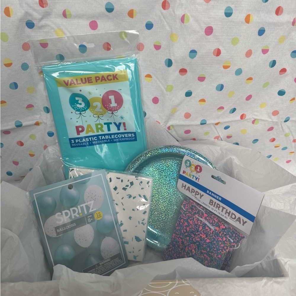 Turquoise Tableware Set